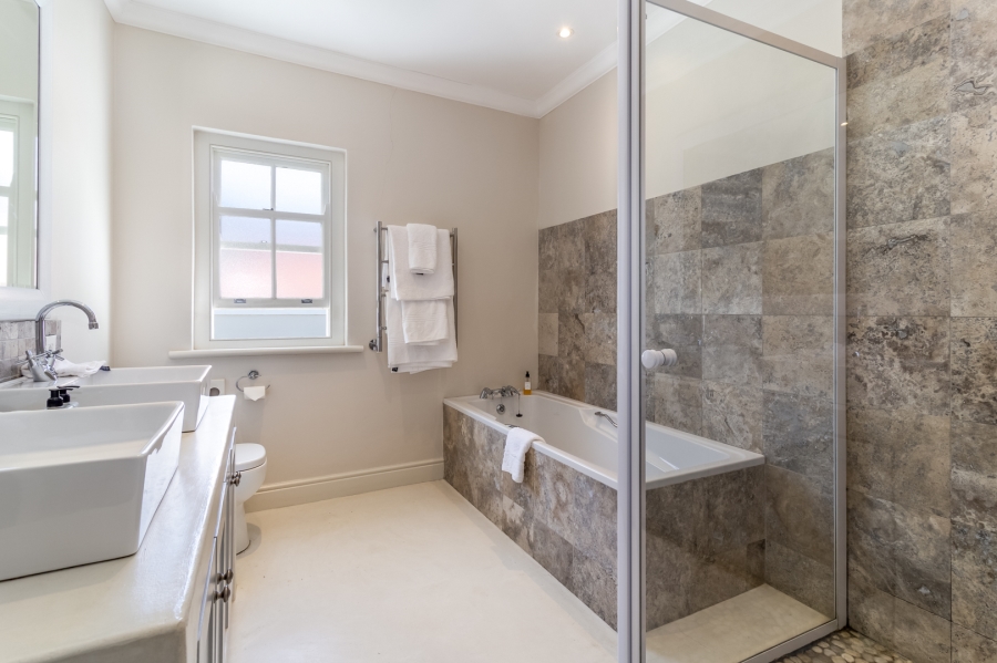 To Let 5 Bedroom Property for Rent in Franschhoek Western Cape